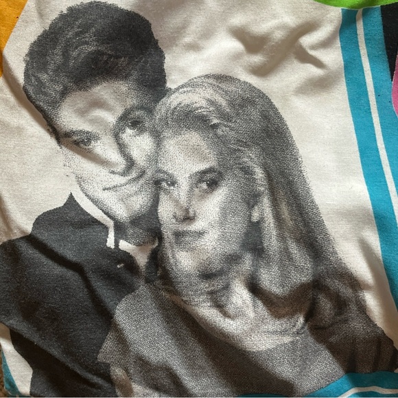 Beverly Hills 90210 Comforter and Pillowcase Set - Picture 6 of 16